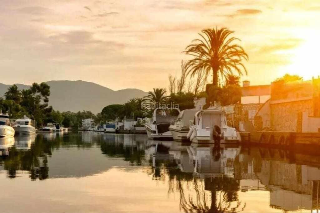 Jouvacations Villa Freser Empuriabrava Extérieur photo