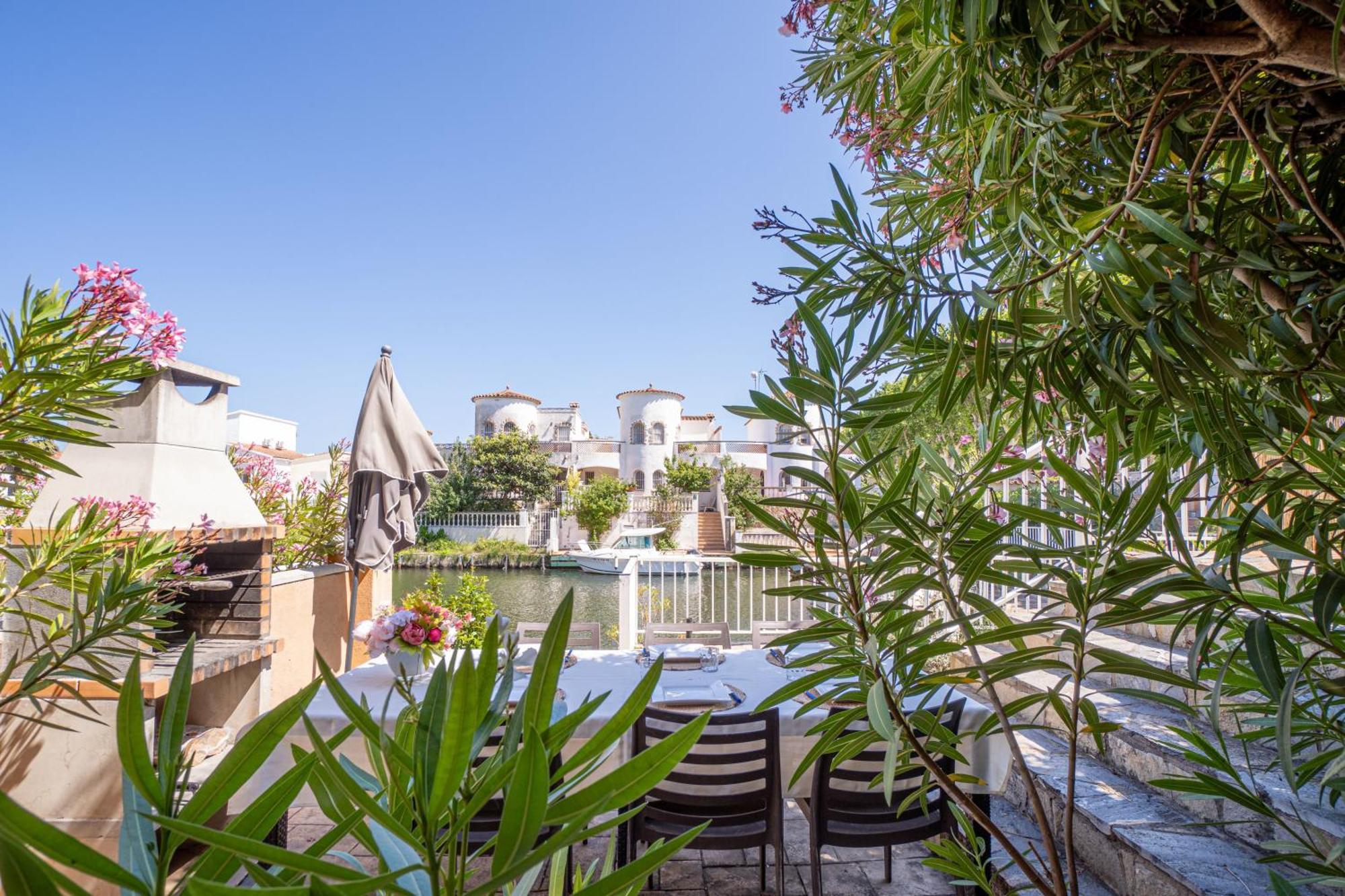 Jouvacations Villa Freser Empuriabrava Extérieur photo