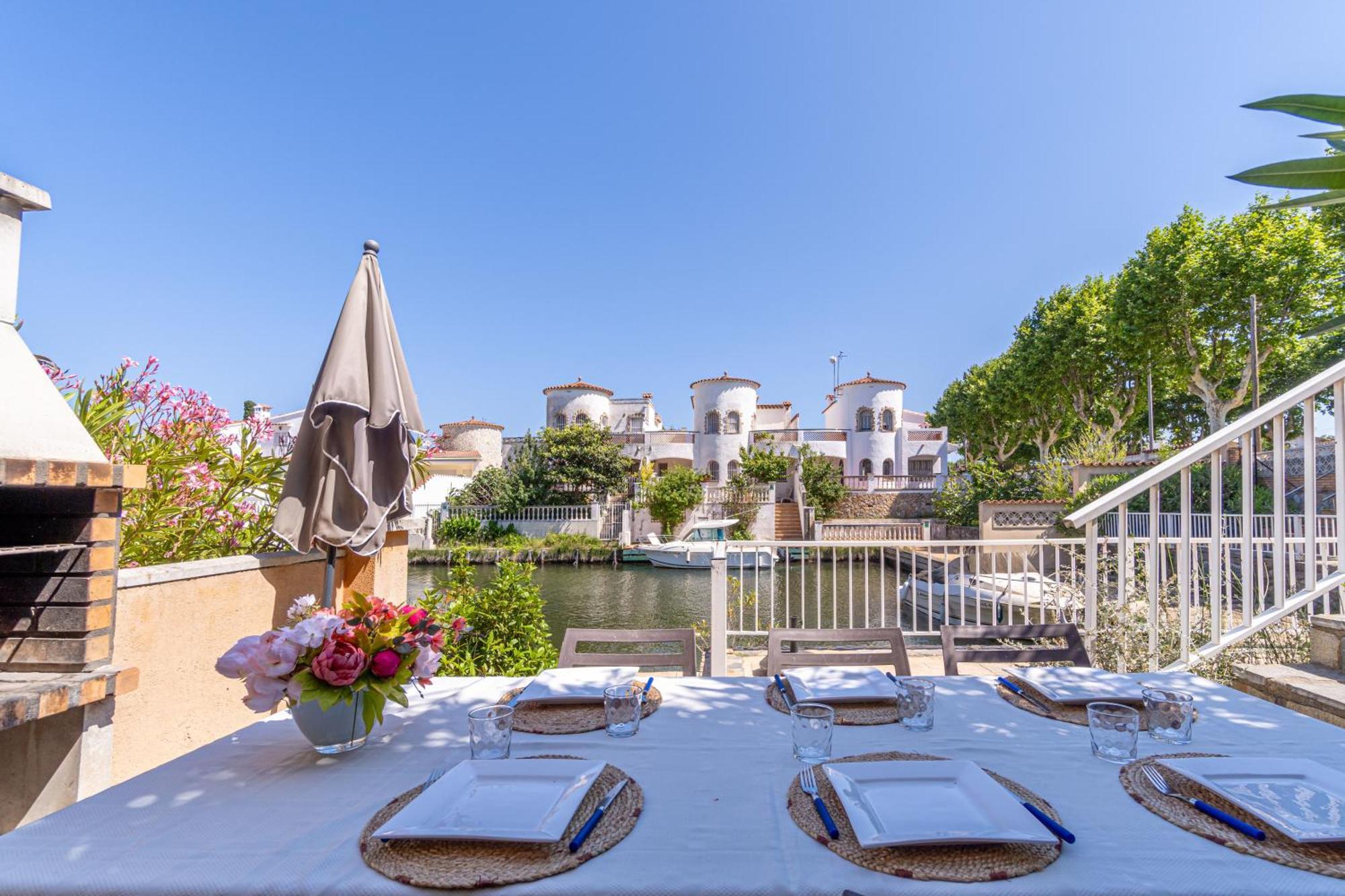 Jouvacations Villa Freser Empuriabrava Extérieur photo