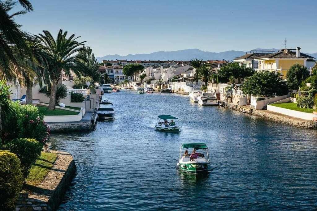 Jouvacations Villa Freser Empuriabrava Extérieur photo