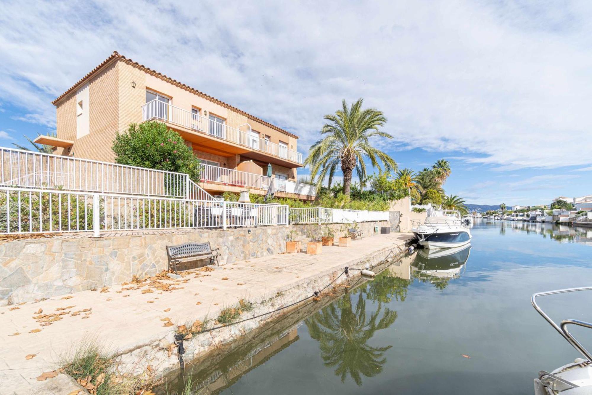 Jouvacations Villa Freser Empuriabrava Extérieur photo